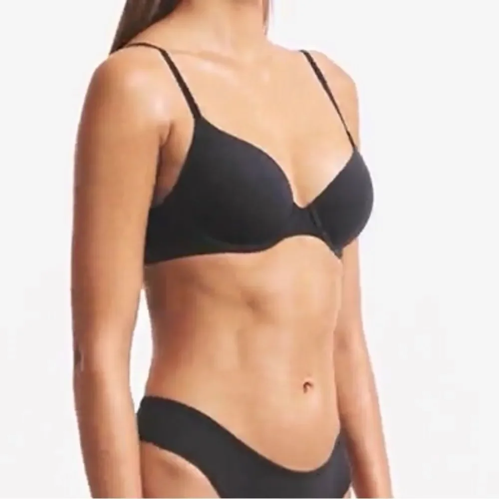 SKIMS FITS EVERYBODY T-SHIRT BRA BLACK 46D NWT - Picture 1 of 8